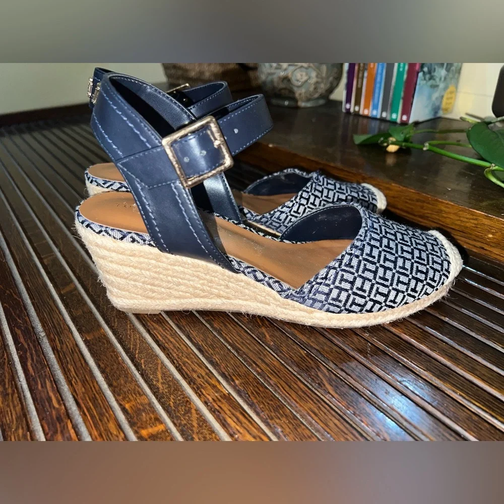 Tommy Hilfiger‎ Blue Patterned Espadrilles 7.5